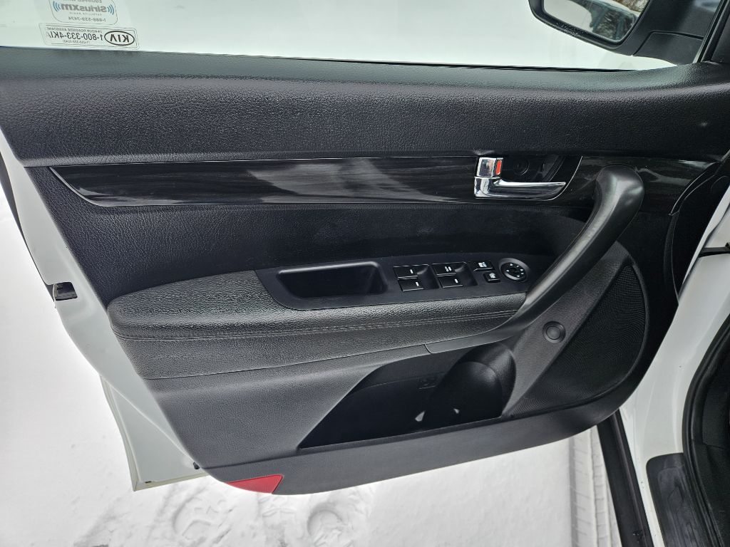 Kia Sorento LX 2WD 2012