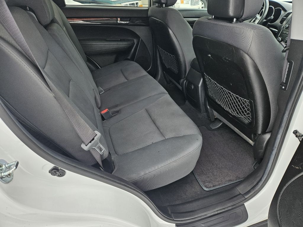 Kia Sorento LX 2WD 2012