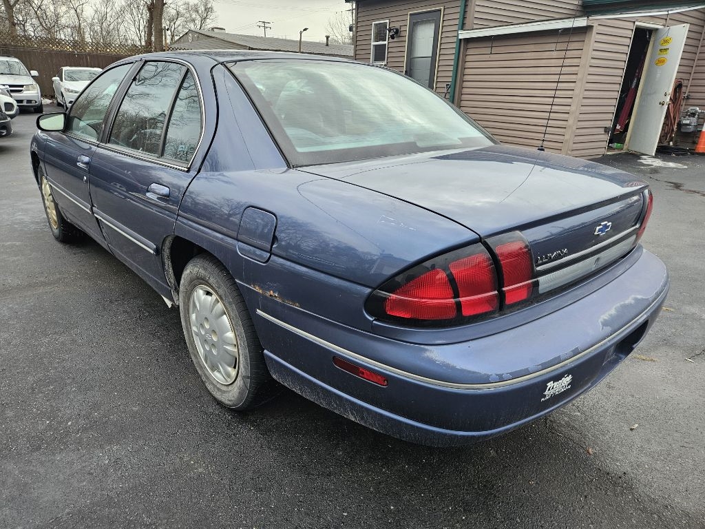 Chevrolet Lumina Sedan 1997