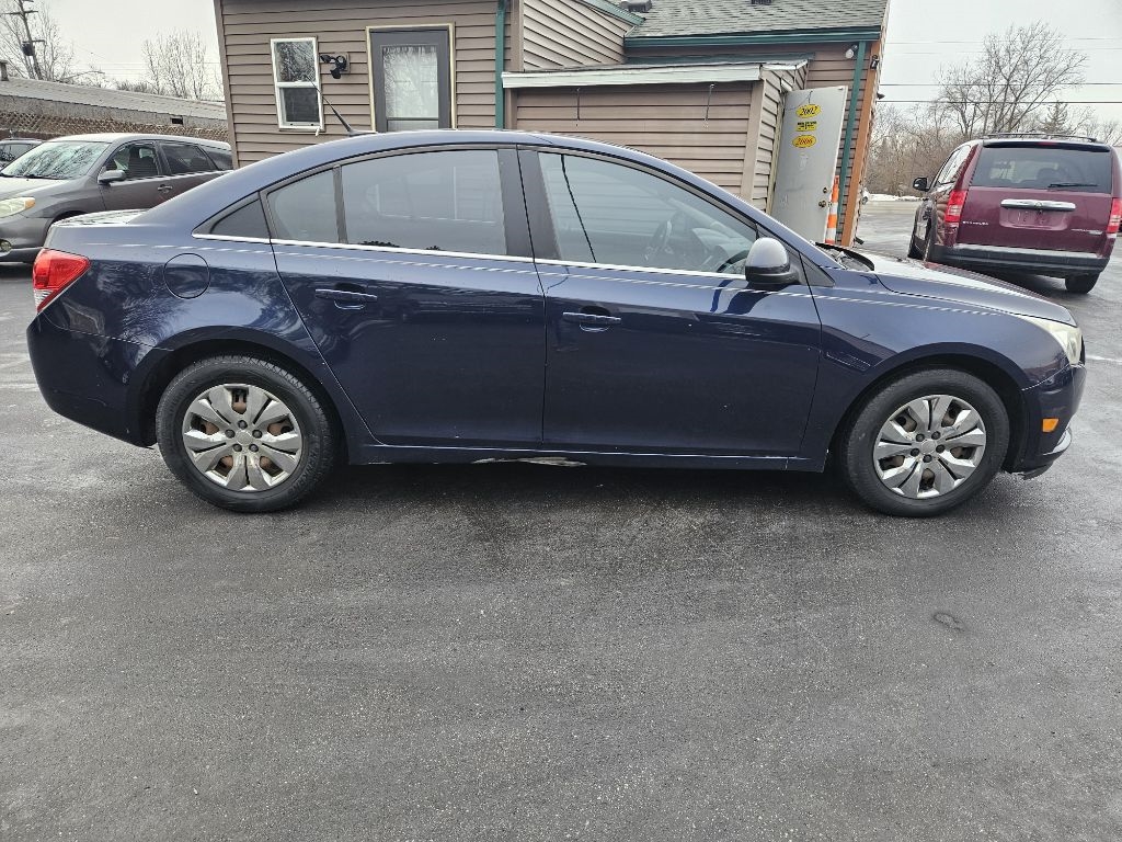 Chevrolet Cruze 1LT 2011