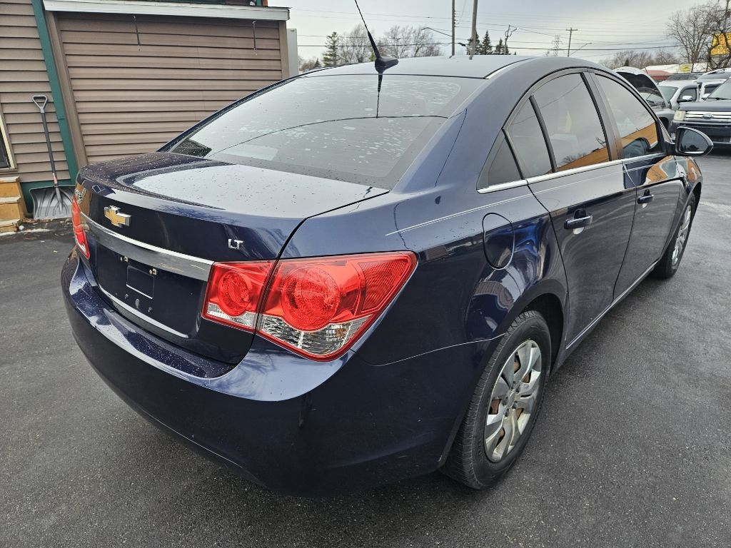 Chevrolet Cruze 1LT 2011