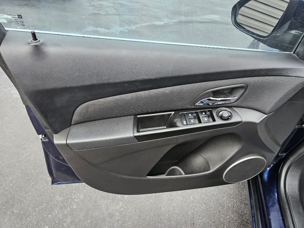 Chevrolet Cruze 1LT 2011