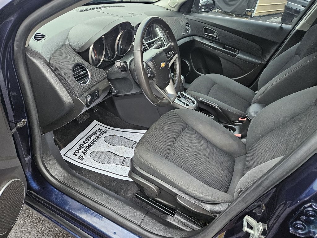 Chevrolet Cruze 1LT 2011