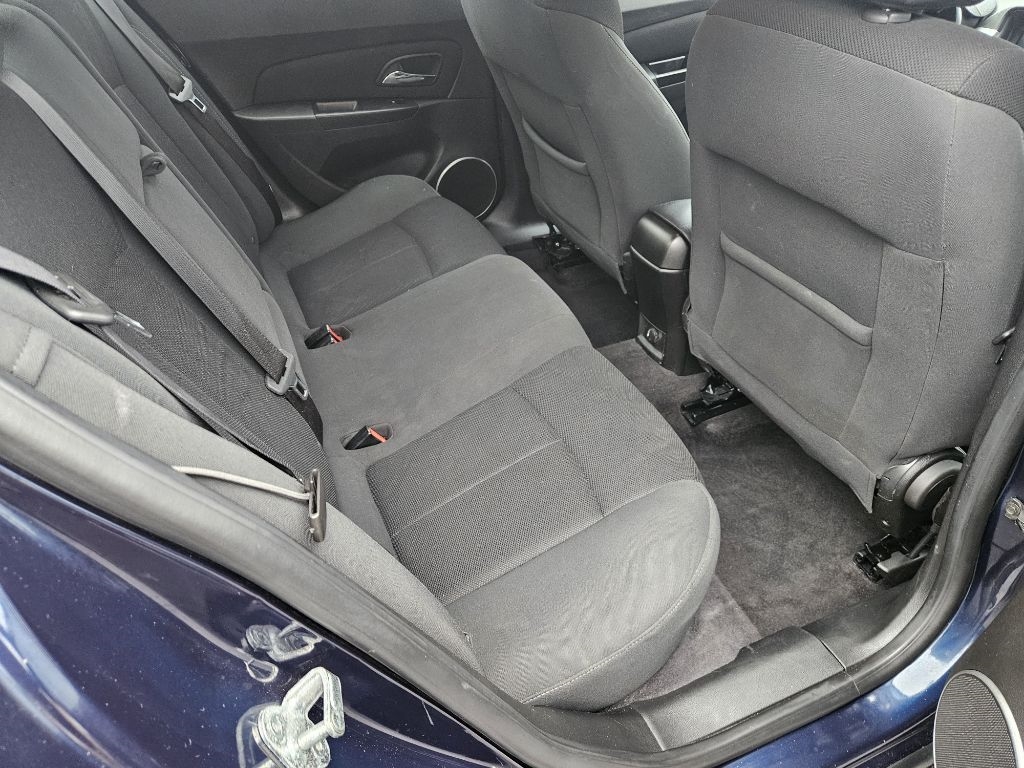 Chevrolet Cruze 1LT 2011