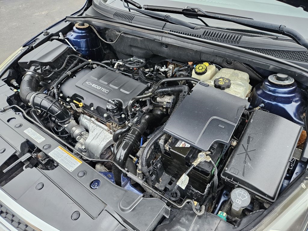 Chevrolet Cruze 1LT 2011