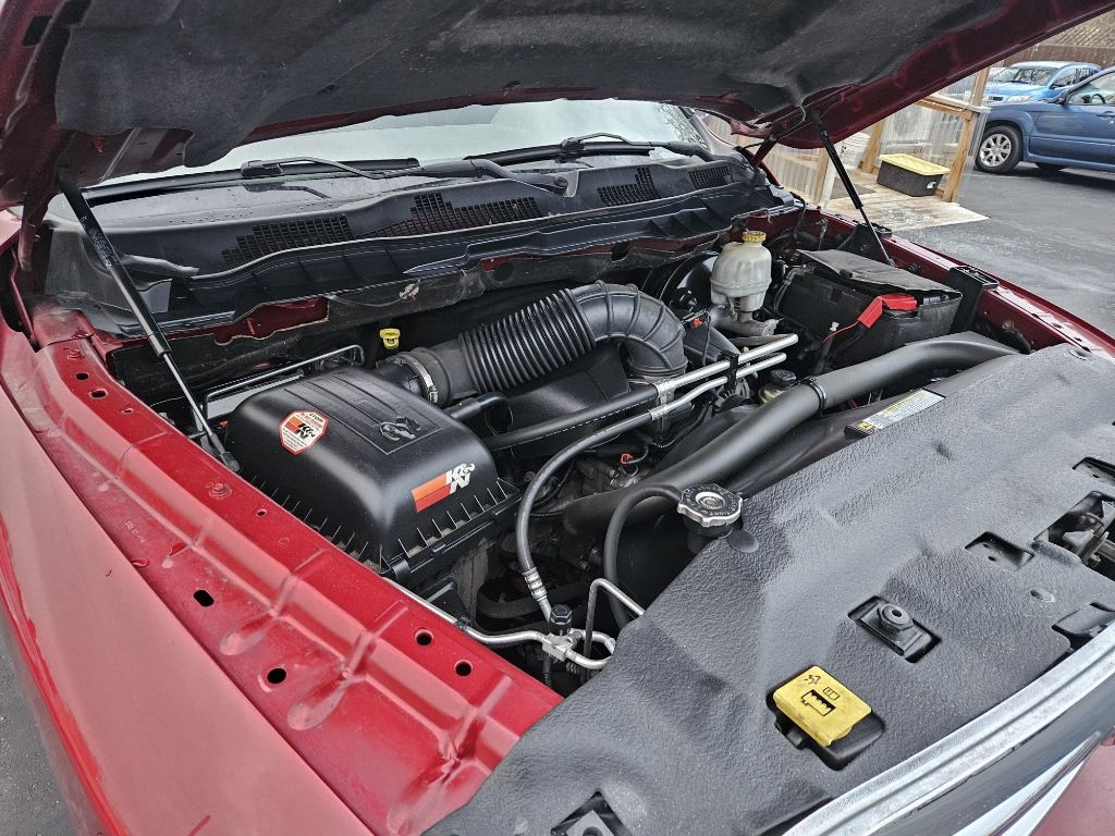 Dodge 1500 SLT Quad Cab 4WD 2011