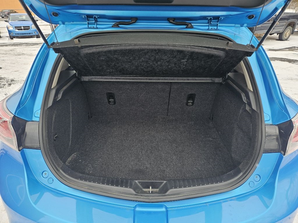 Mazda MAZDA3 s Sport 5-Door 2010