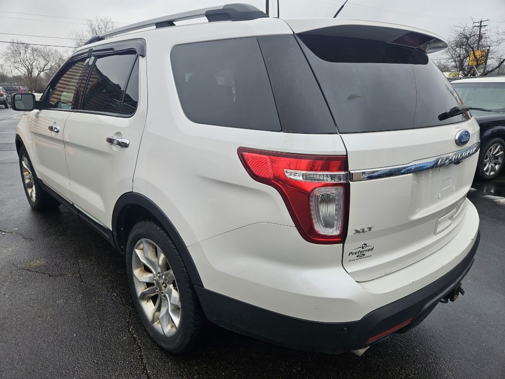 Ford Explorer XLT FWD 2011