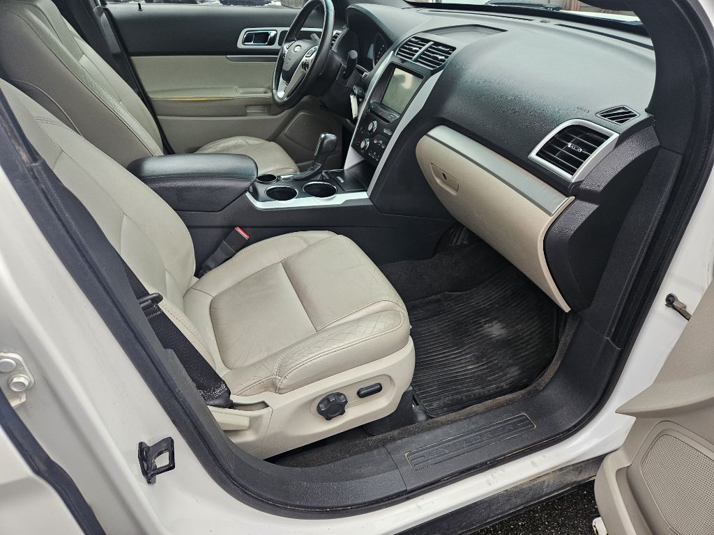 Ford Explorer XLT FWD 2011