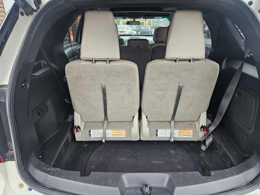 Ford Explorer XLT FWD 2011