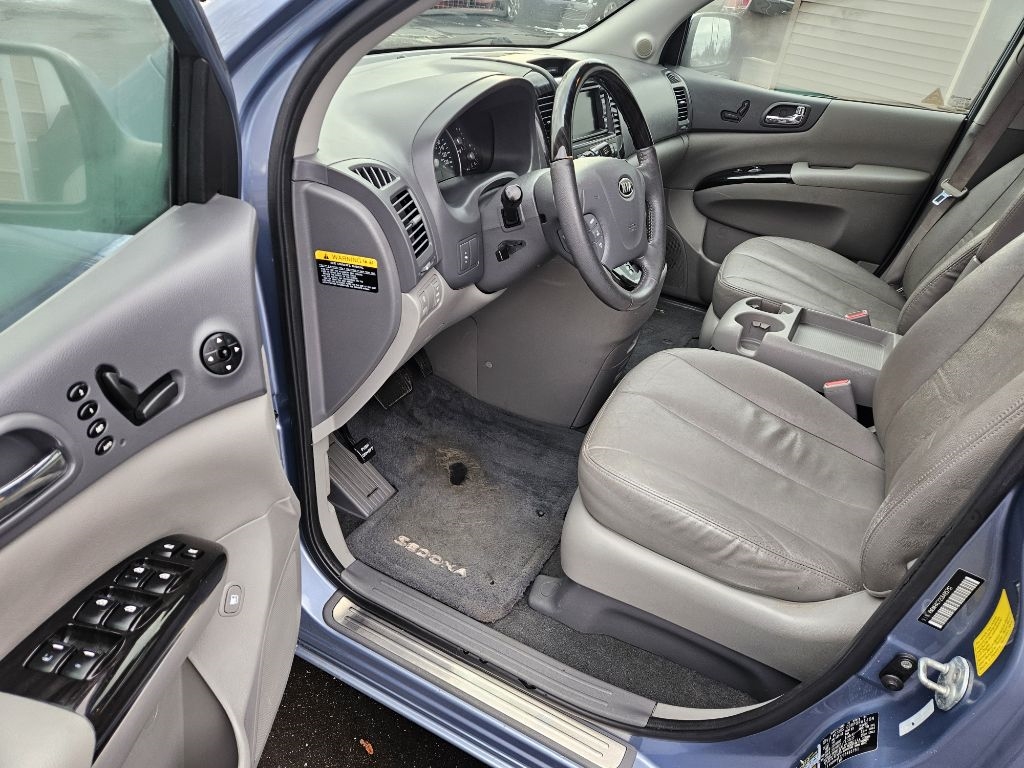 Kia Sedona EX LWB 2012