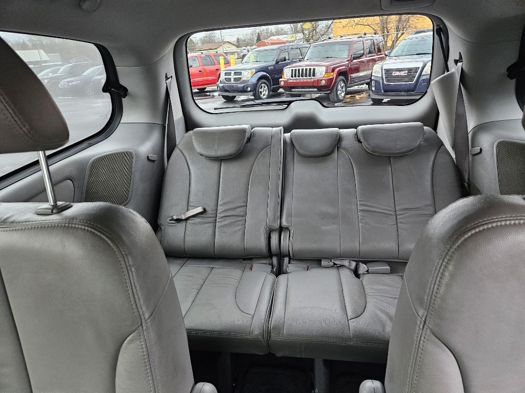 Kia Sedona EX LWB 2012