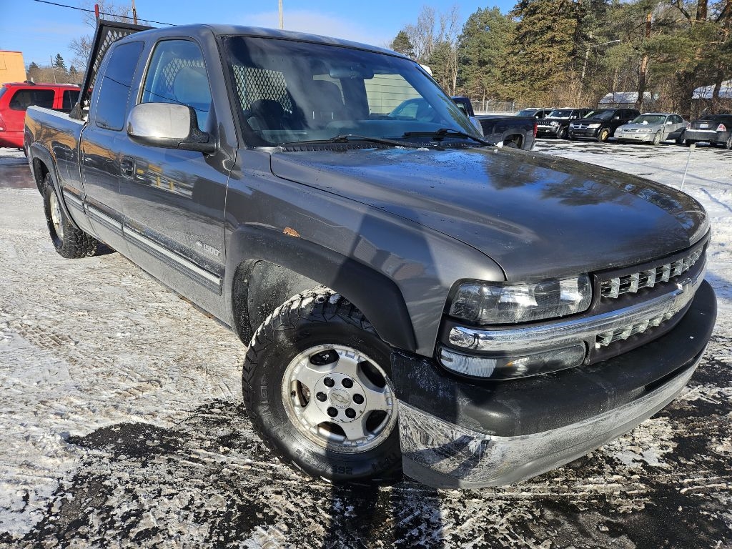 Chevrolet Silverado 1500 LS Ext. Cab 3-Door Long Bed 2WD 2000