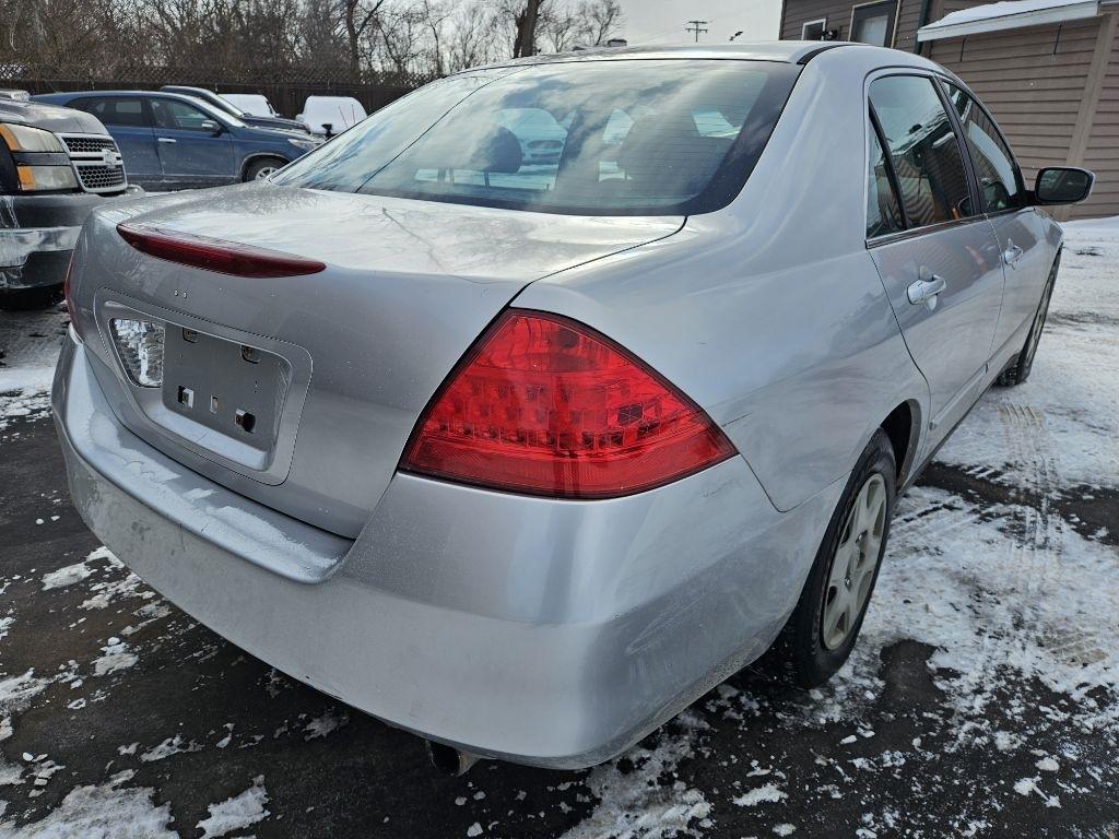 Honda Accord LX sedan AT 2006