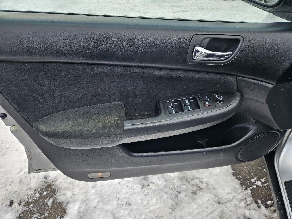 Honda Accord LX sedan AT 2006