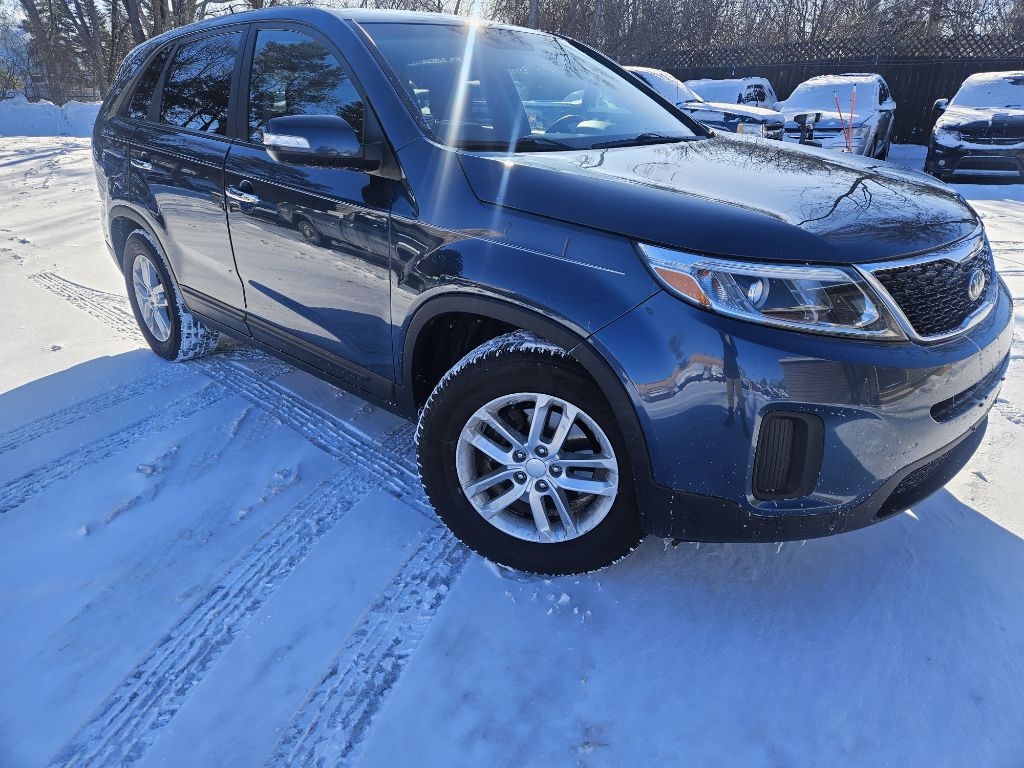 Kia Sorento LX 2WD 2014