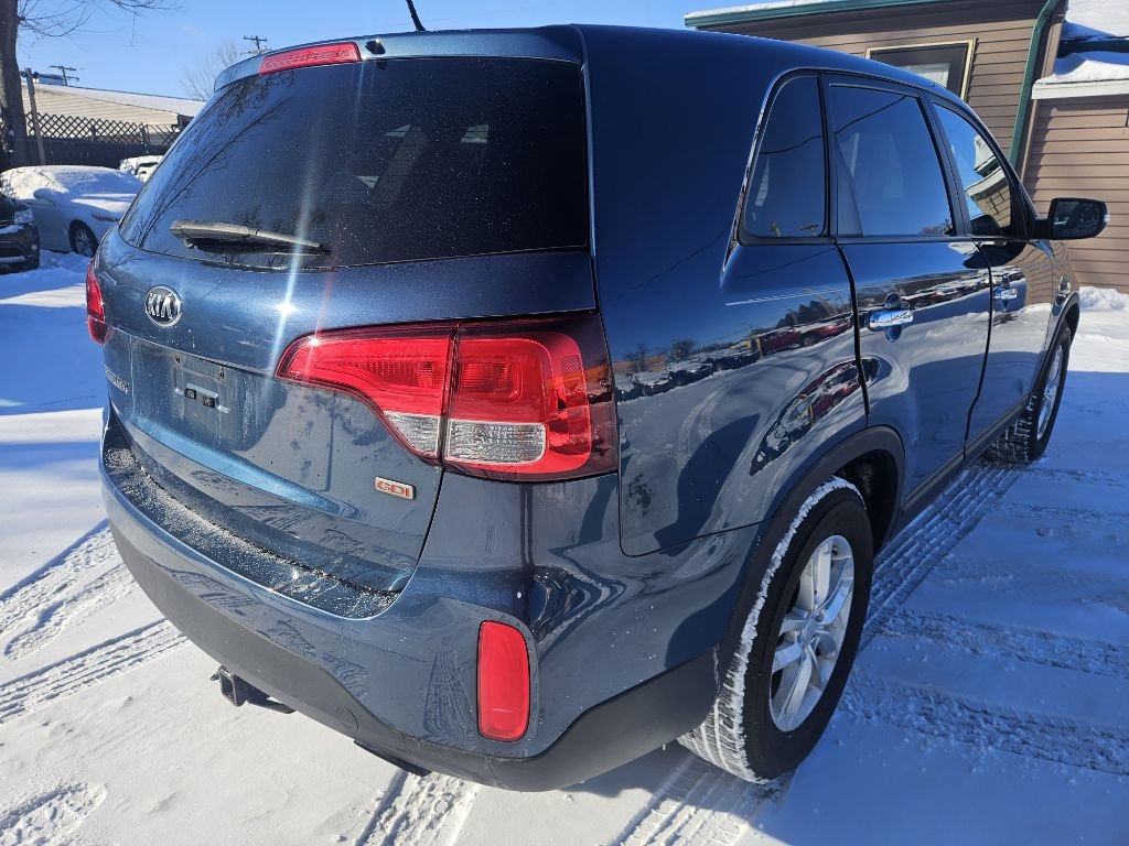 Kia Sorento LX 2WD 2014