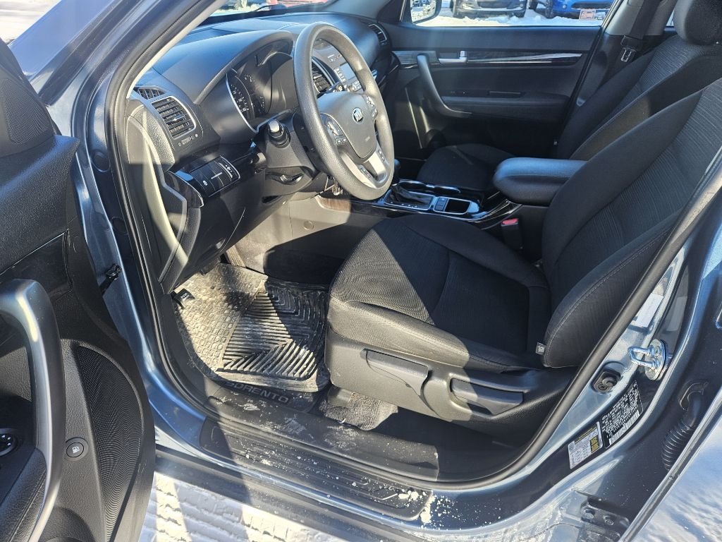 Kia Sorento LX 2WD 2014
