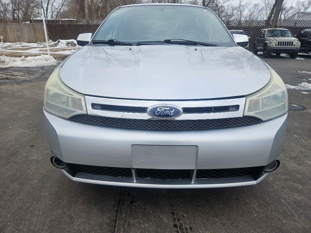 Ford Focus SEL Sedan 2011