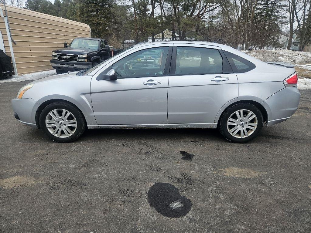 Ford Focus SEL Sedan 2011