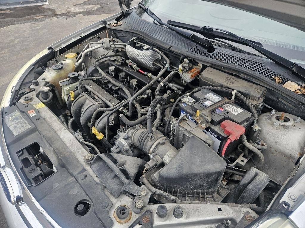 Ford Focus SEL Sedan 2011