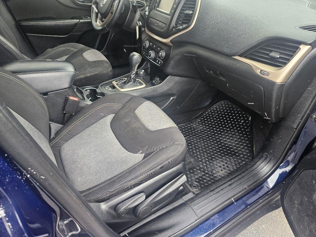 Jeep Cherokee Sport 4WD 2014