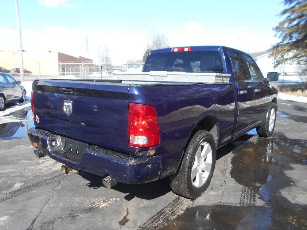 Dodge 1500 ST Quad Cab 2WD 2012