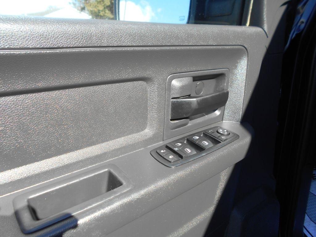 Dodge 1500 ST Quad Cab 2WD 2012