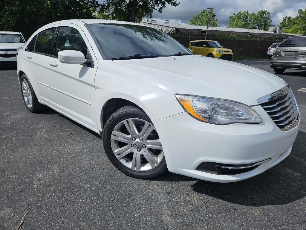 Chrysler 200 LX 2012