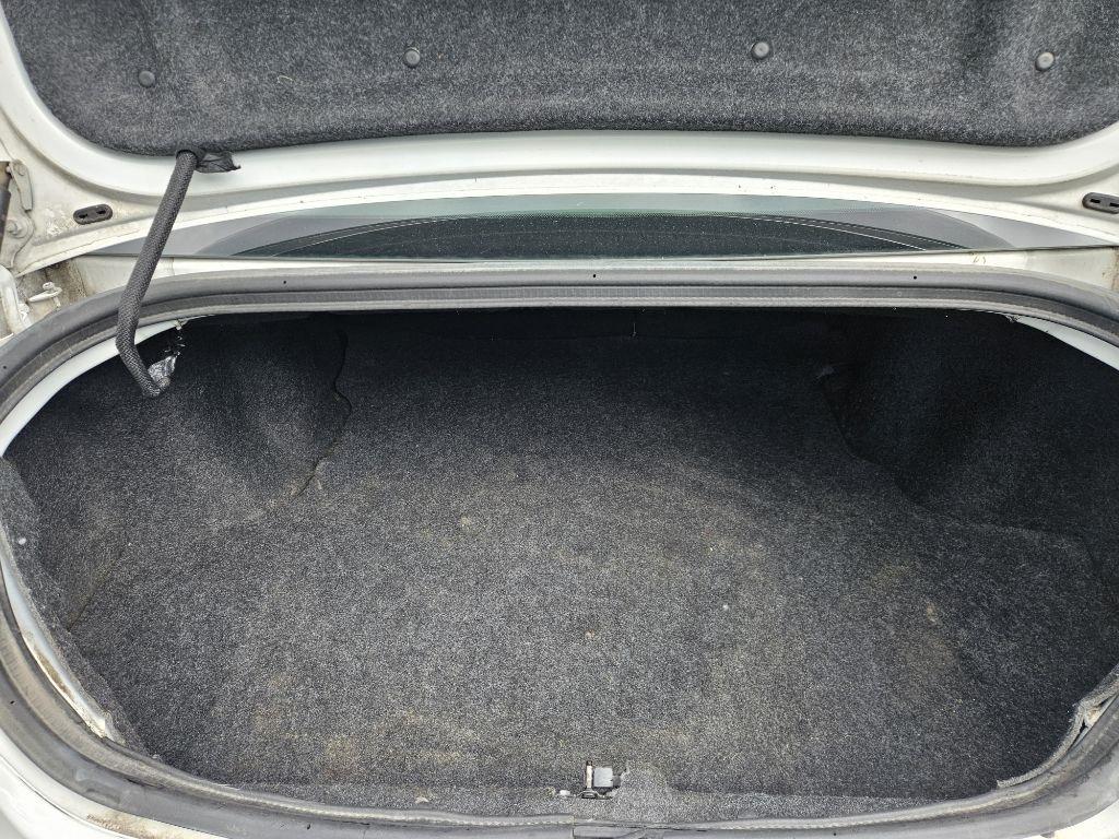 Chrysler 200 LX 2012