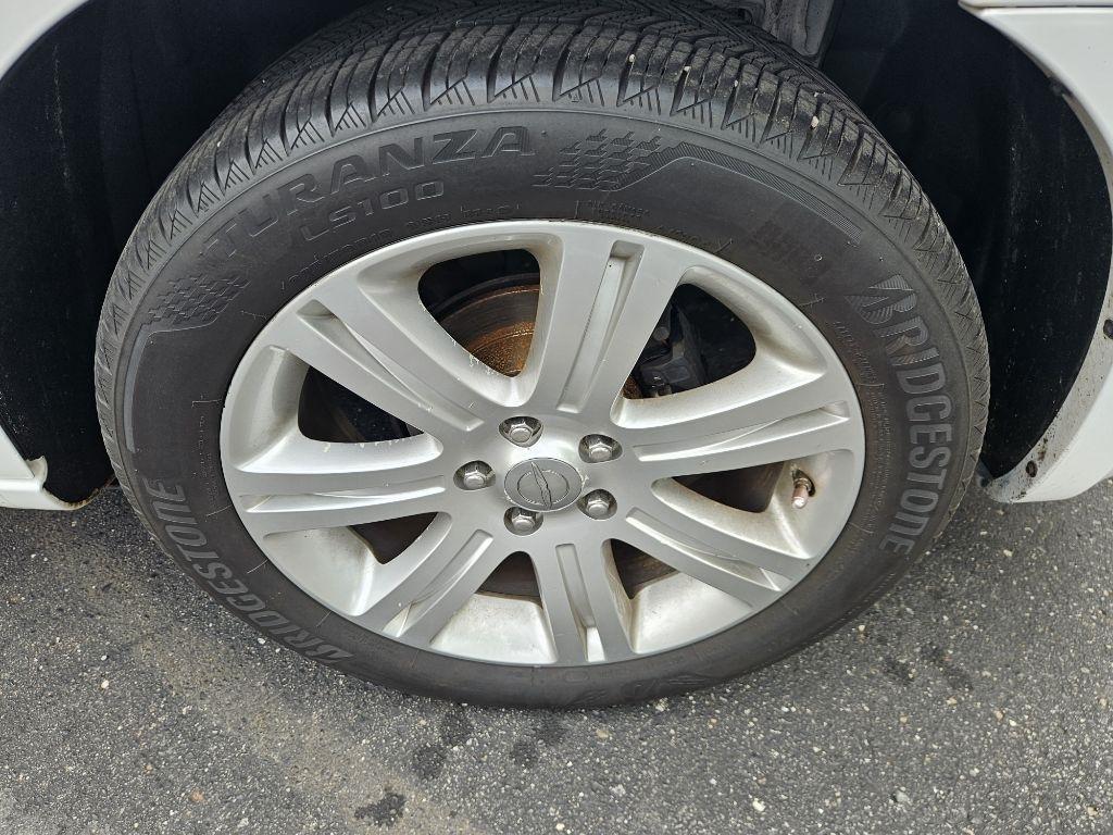 Chrysler 200 LX 2012