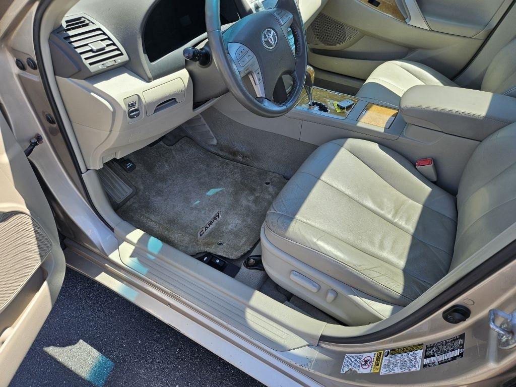 Toyota Camry LE V6 2007