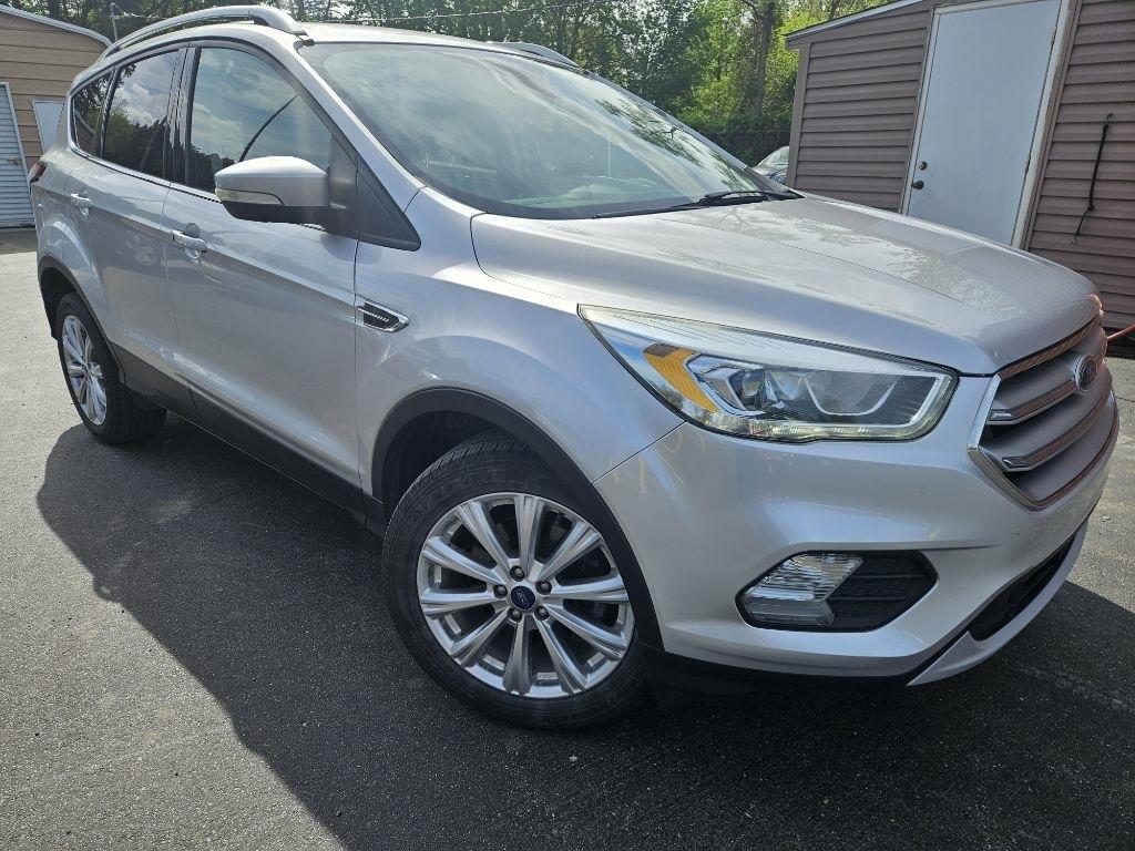 Ford Escape Titanium 4WD 2017