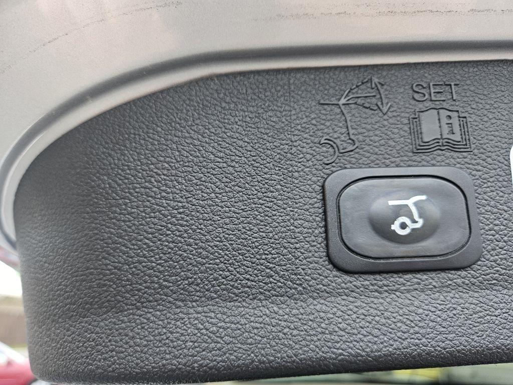 Ford Escape Titanium 4WD 2017