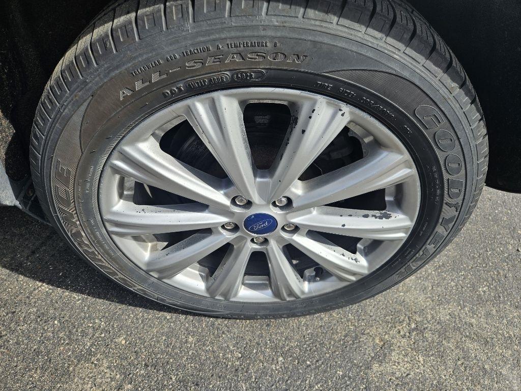 Ford Escape Titanium 4WD 2017