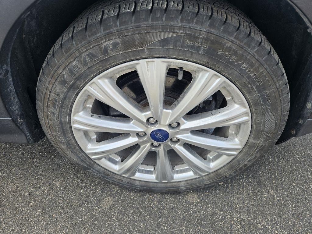 Ford Escape Titanium 4WD 2017