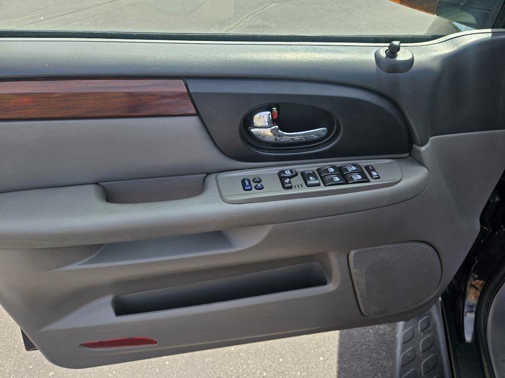 GMC Envoy SLT 4WD 2004