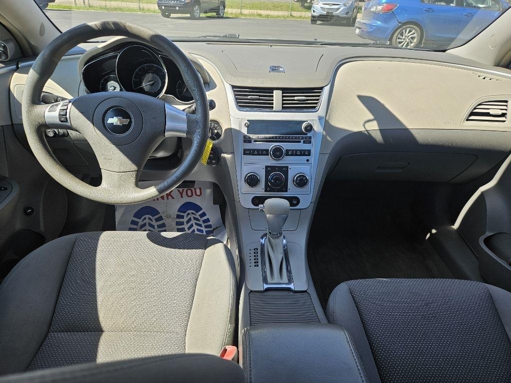 Chevrolet Malibu LS 2008