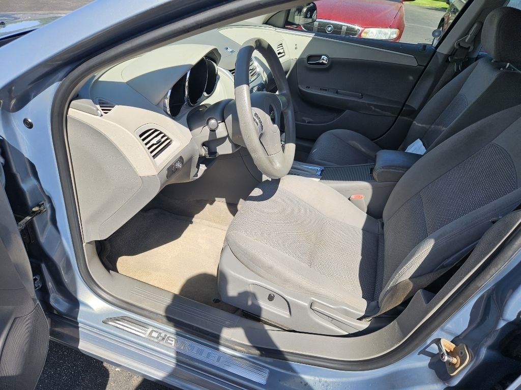 Chevrolet Malibu LS 2008