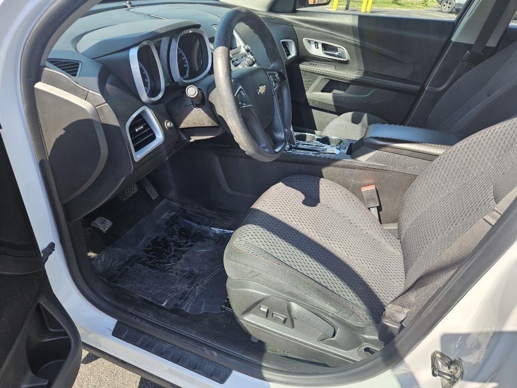 Chevrolet Equinox LS 2WD 2012