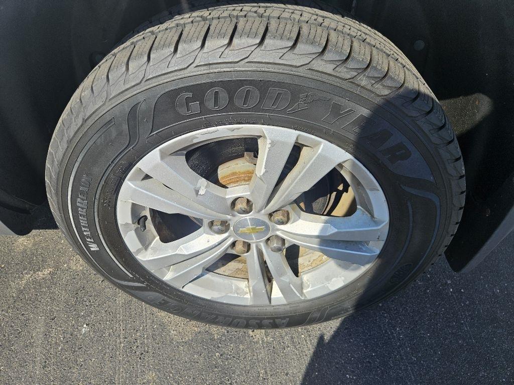 Chevrolet Equinox LS 2WD 2012