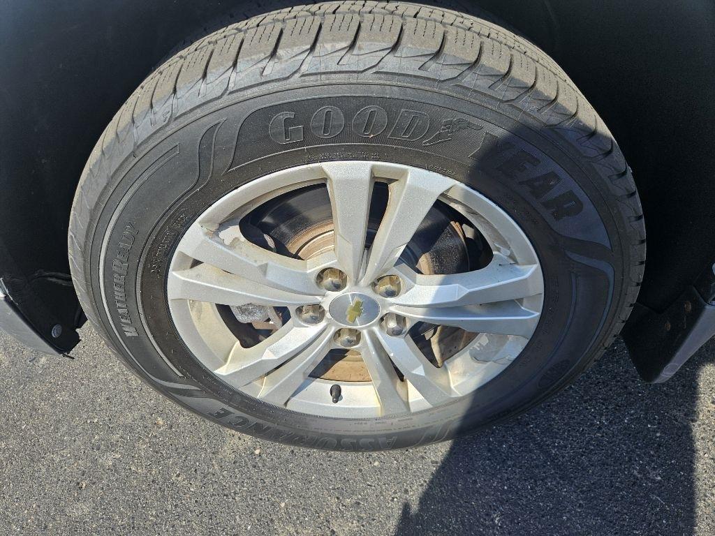 Chevrolet Equinox LS 2WD 2012