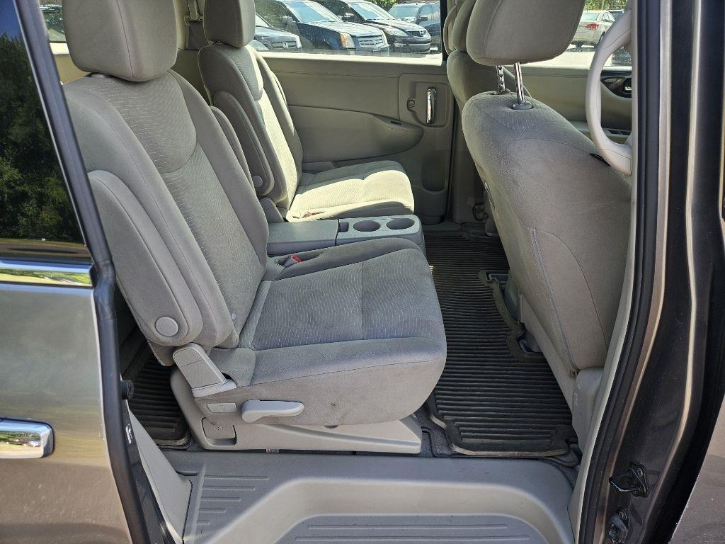 Nissan Quest S 2015