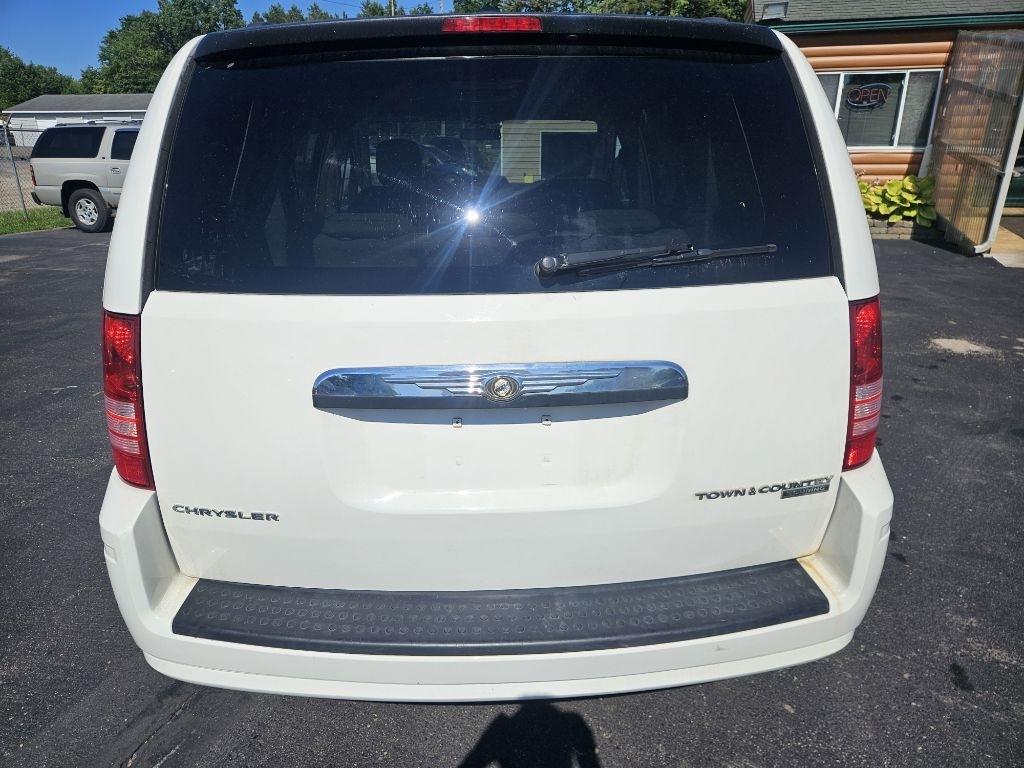 Chrysler Town & Country Touring 2009