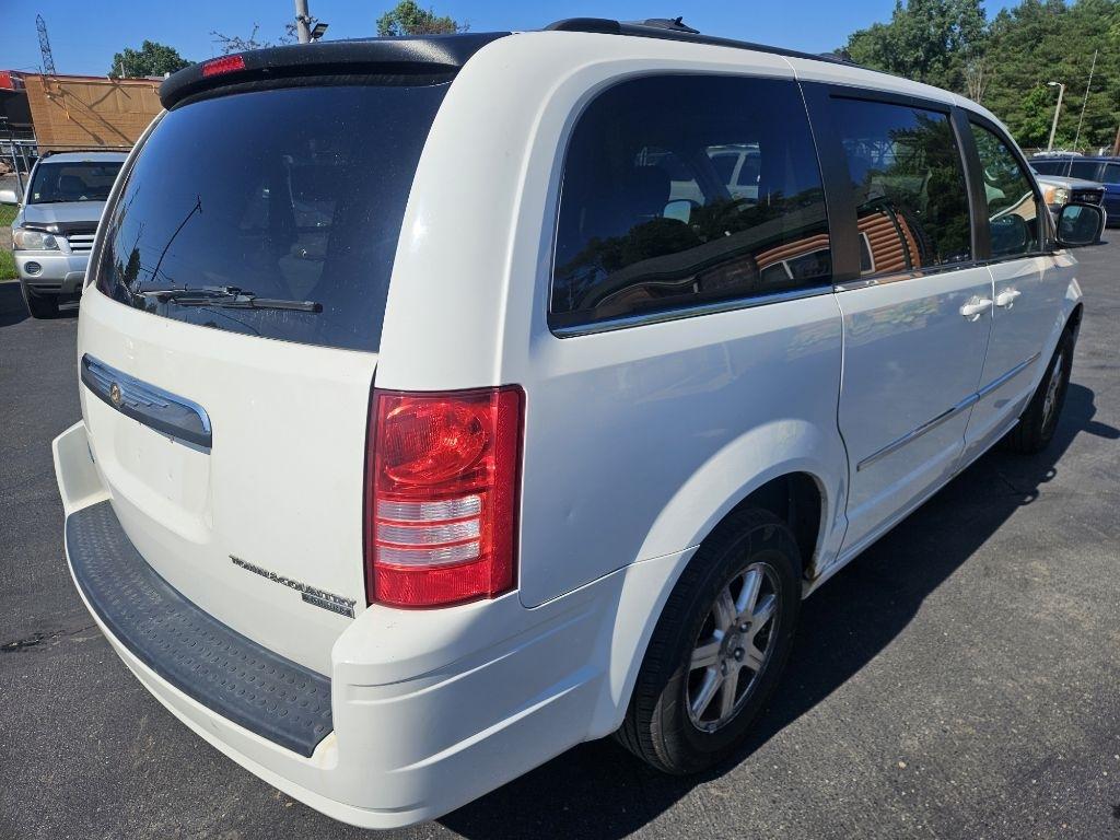 Chrysler Town & Country Touring 2009