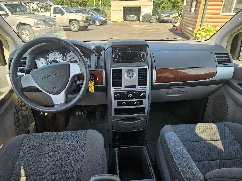 Chrysler Town & Country Touring 2009