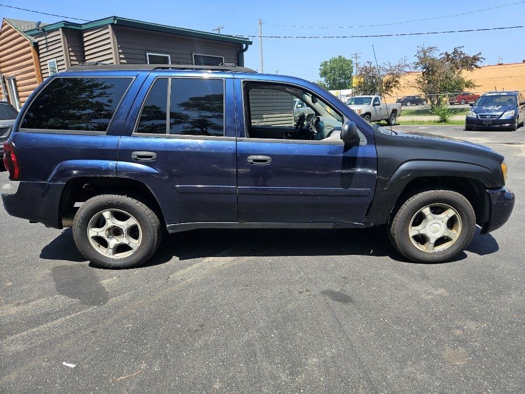 Chevrolet TrailBlazer LS1 2WD 2007
