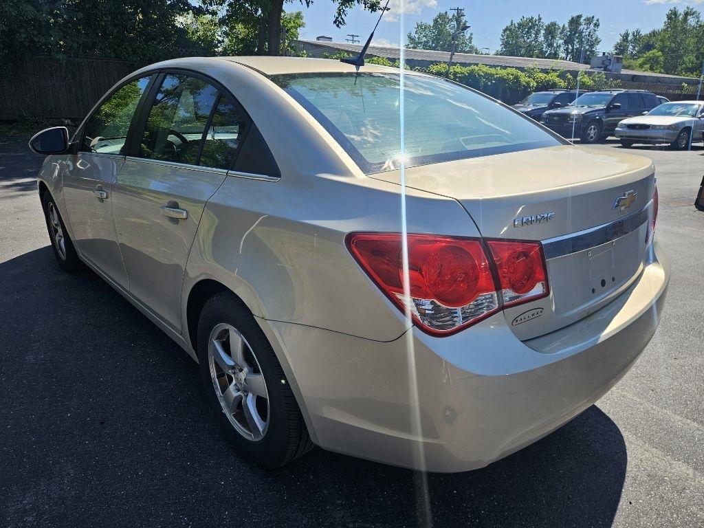 Chevrolet Cruze 1LT 2012