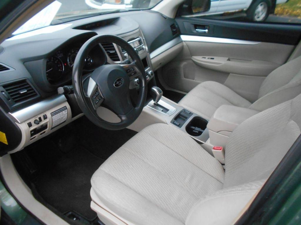 Subaru Outback 2.5i 2012