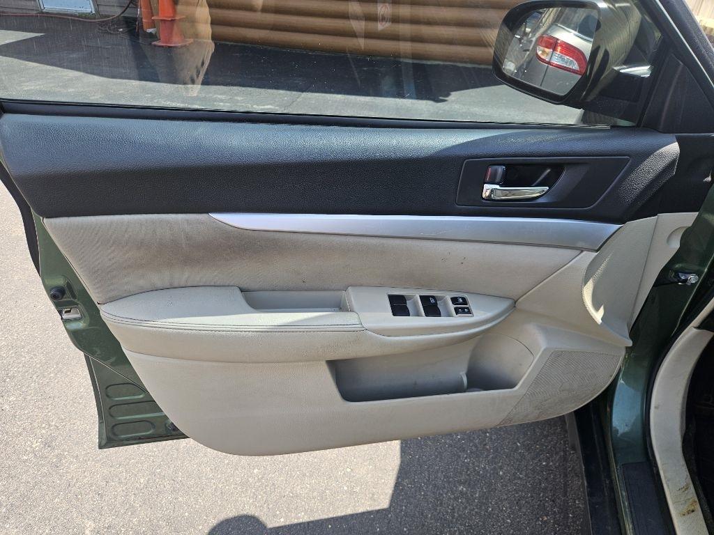 Subaru Outback 2.5i 2012